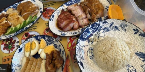 TWELVE - CƠM GÀ HẢI NAM SINGAPORE - HOÀNG DIỆU