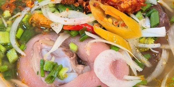 Bún Bò Huế Út Tâm