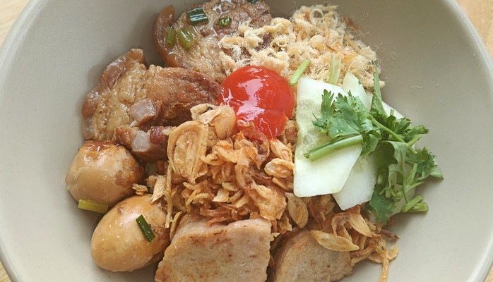 Xôi Ngon H'mông - Xôi Gà Xé & Xôi Thịt Kho - Ngô Quyền