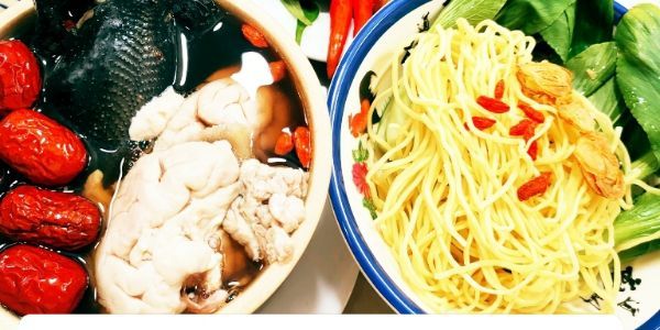 Việt Hoa - Cơm Gà, Gà Ác & Óc Heo