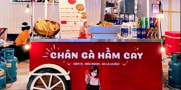 CHÂN GÀ HẦM CAY - Chợ Đêm HELIO