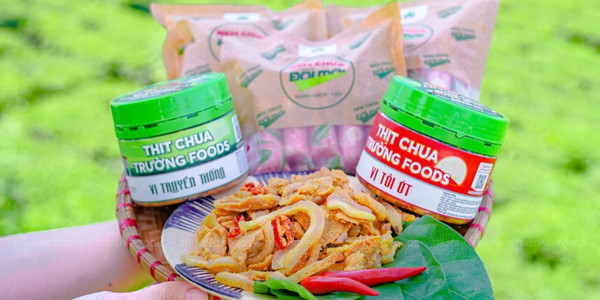 Bếp Nhà Hương - Gà Ủ Muối & Bánh Bao