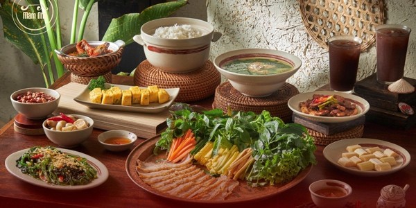 Cơm & Cuốn - Mâm Nhà - 19 Vũ Phạm Hàm