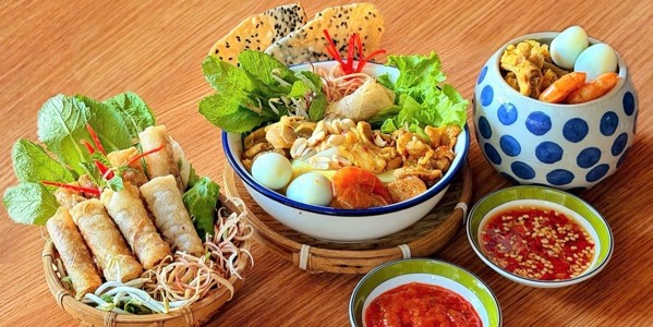 Mỳ Quảng Ông Tý - 172 Mai Thúc Lân