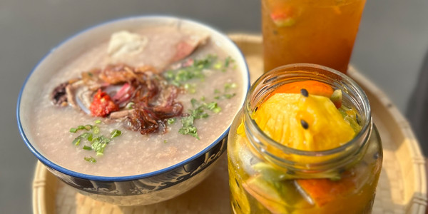 Ngọc Hiền: Cháo Lòng, Nước Ép & CF Pha Máy