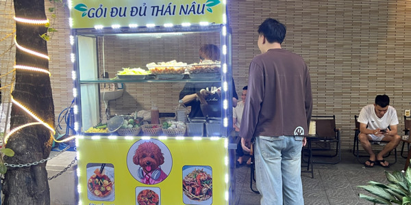 Gỏi Đu Đủ Thái & Chân Gà Sốt Thái (Nâuu)