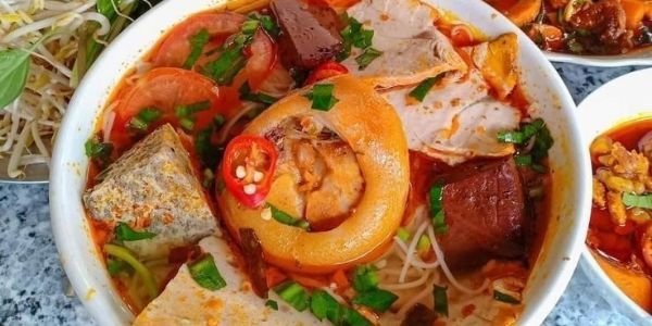 Bún Riêu & Hủ Tiếu Gia Thịnh - Thuận Giao