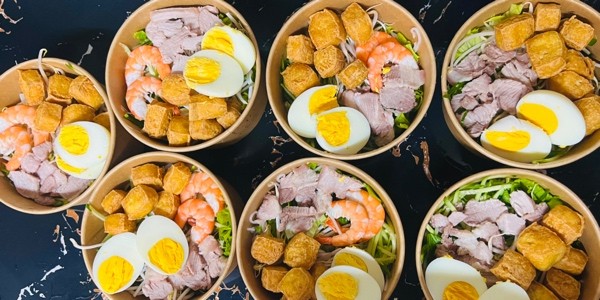 Bún Nước Tương & Cuốn Bò Pía Phương Ngân