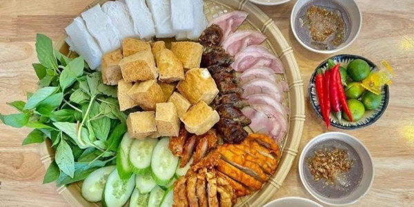 SAN FOOD - Nem Nướng, Nem Lụi & Bún Đậu Mắm Tôm