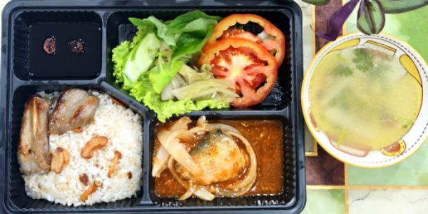 Yến Nhi - Bún Chả Hà Nội & Cơm Chiên - Hồ Thị Liên