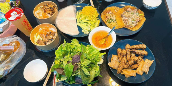 Bánh Xèo Dì Út Cơ Sở 2