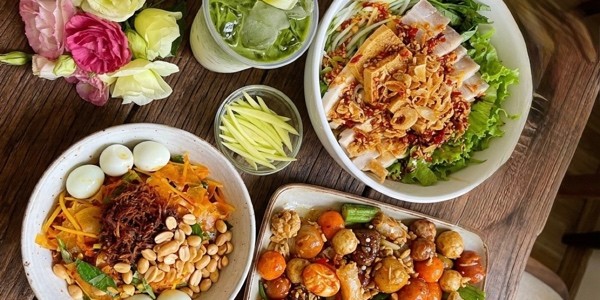 Tiệm Nhà Ủn Ỉn - Mai Chí Thọ