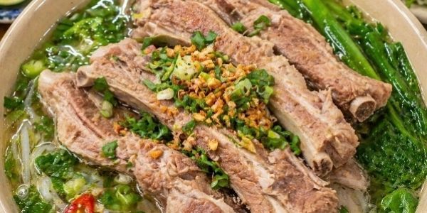 HỦ TIẾU LẨU XÍ QUÁCH