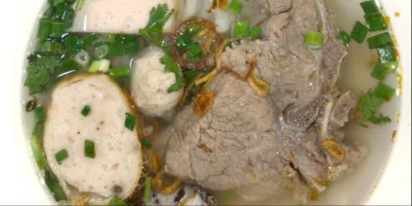 ViVi Quán - Bánh Canh & Bún Mọc Chả Sườn- Thép Mới