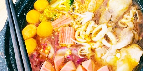 Tiệm Ăn Vặt Nhà Bống