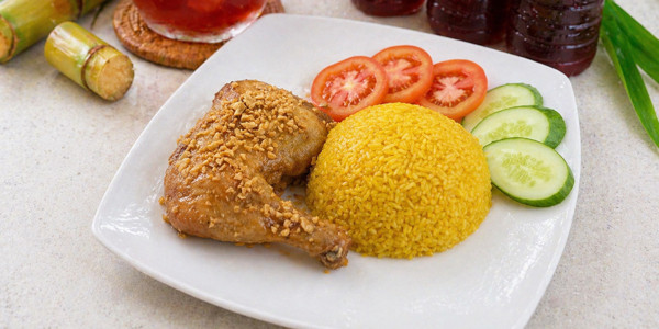 Cơm Gà Huy Quán - Cơm Gà Xối Mỡ & Cơm Gà Mắm Tỏi - Mã Lò