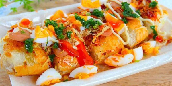 Mì Tương Đen & Bánh Mì Nướng Muối Ớt - A Hùng
