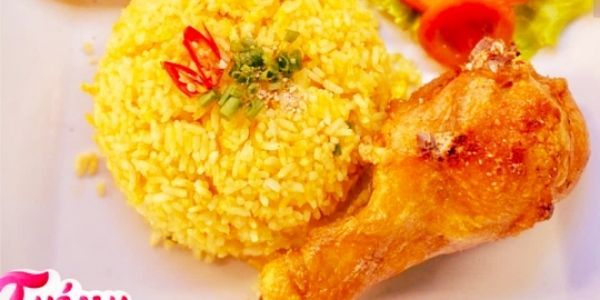 Cơm Gà Xối Mỡ Chế Nhung