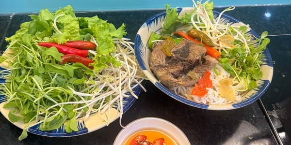 BÚN CÁ NGỪ CAY - HẺM NHỎ - Quang Trung