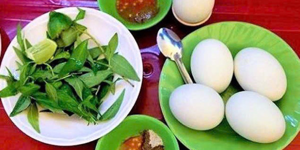 Quán Dì Bé - Trứng Vịt Lộn Xào Me & Um Bầu - BigC Hùng Vương