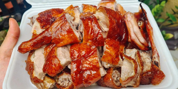 Vịt Quay Lá Móc Mật - Gà Quay Ngũ Vị - 411 Hùng Vương