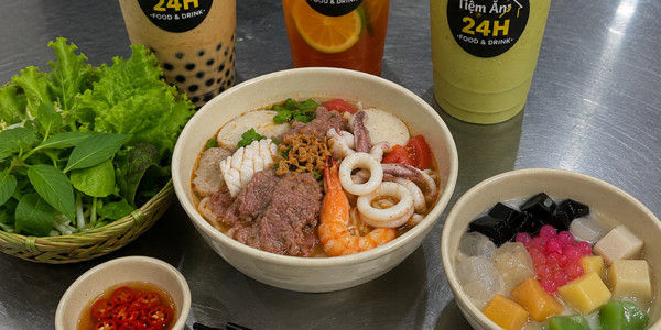 Yun Tea - Phạm Văn Đồng