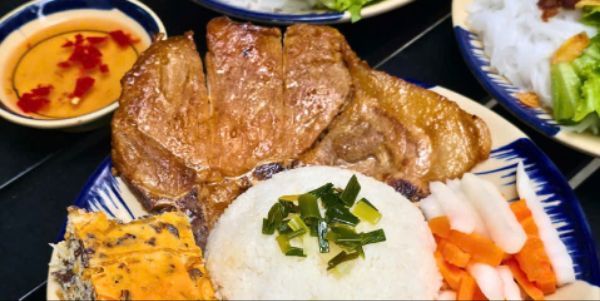 Bếp Nhà Béo - Cơm Tấm Sườn & Bún Trộn