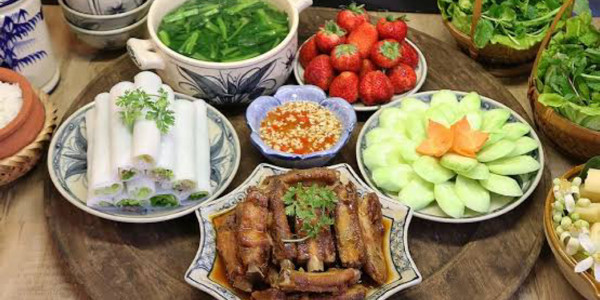Cơm LyLy - Cơm - 108 Mai Hắc Đế