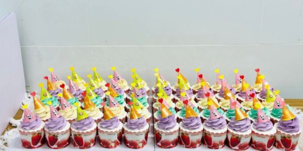 Tiệm Bánh Mùa Thu - Vĩnh Tân
