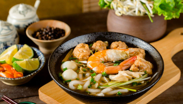Minh Châu - Cơm Tấm & Bánh Canh
