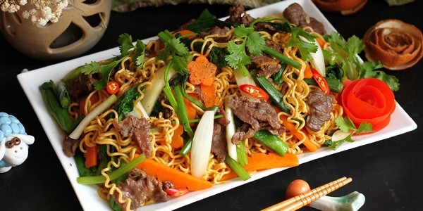 Tiệm Bánh Mì & Mì Trộn 3 Anh Em - Thiên Hộ Dương