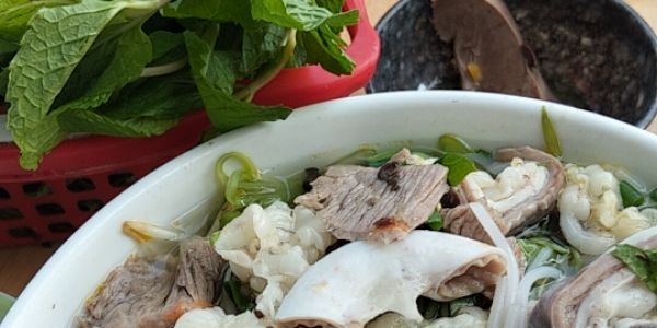 Bún Riêu & Cháo Lòng 39