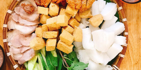 Quán Gà Hấp Mía & Gà Quay Mật Ong - Hòe Thị