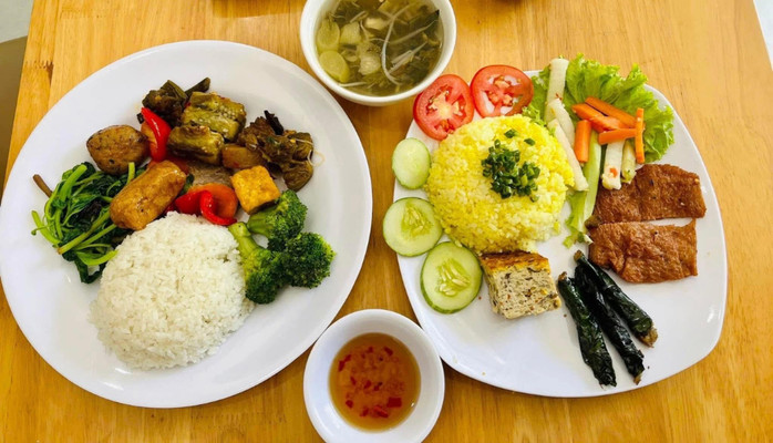 Bát Nhã Quán - Món Ăn Chay - 141 Trần Cao Vân