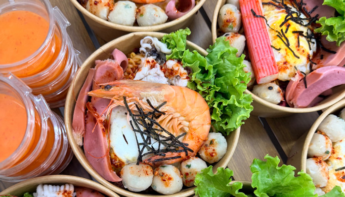 Tiệm Ăn ÀHá - Thế Giới Ăn Vặt - 99 Trần Hữu Trang
