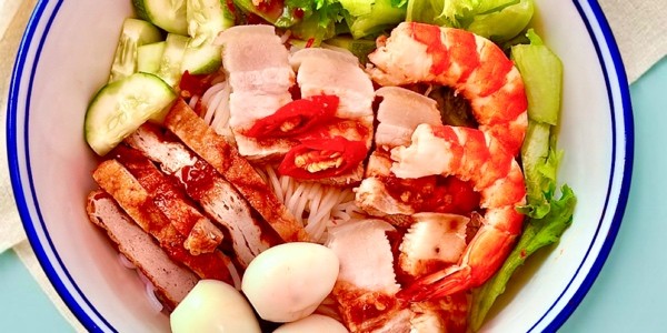 Má Út - Bún Mắm Nêm Miền Trung & Bún Nước Tương - Tân Định