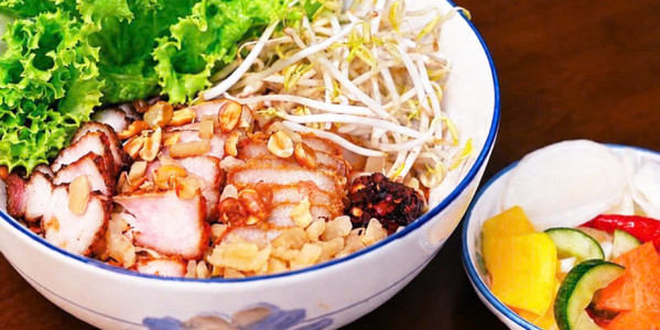 Phở Tang WangWang - Cô Bắc