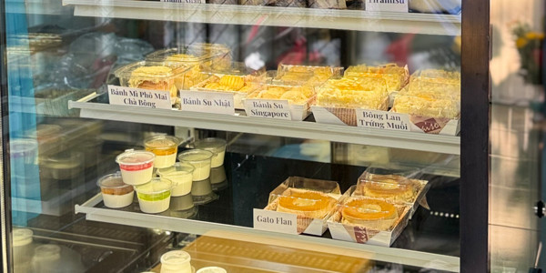 Bánh ngọt, cà phê, trà sữa - Ánh’s Bakery - Cách Mạng Tháng Tám