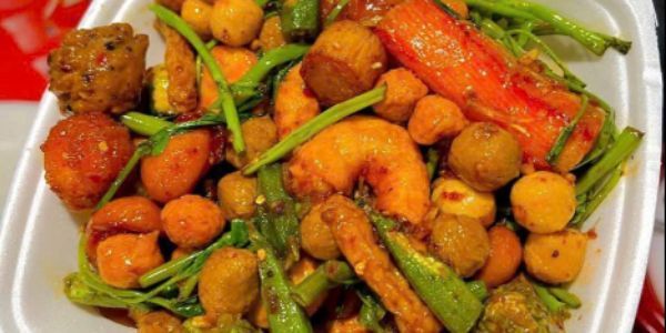Thế Giới Ăn Vặt 3 Chị Em - Đường N4