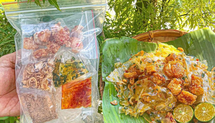 Ăn Vặt Bà Luộc - Tóp Mỡ & Bánh Tráng - 05/14 Hoàng Hoa Thám