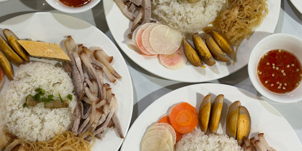 Bếp Cô Nhi - Đường Cầu Vồng