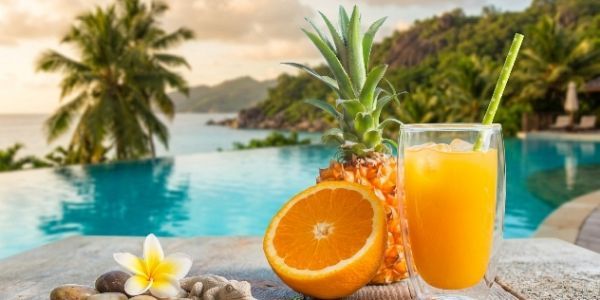 Tiệm Ép Uống - Bơ Già Dừa Non - Lê Văn Việt