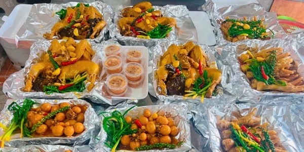 Gà Hấp Mắm Nhĩ - Bắp Bắp