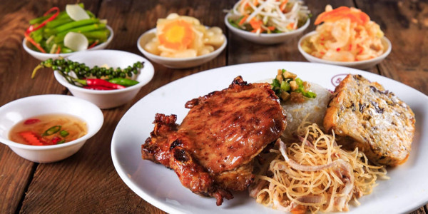 Cơm Tấm - Nguyễn Hữu Cầu