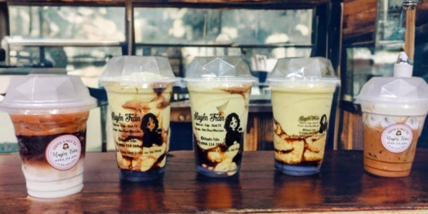 Bánh Mì, Sinh Tố & Cafe - Huyền Trần