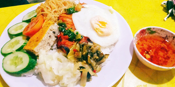 Hủ Tiếu Gõ & Cơm Tấm Đêm - Võ Nguyên Giáp