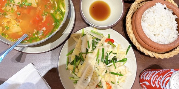 Hộp Cơm Mù