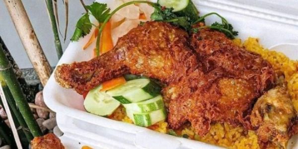 Cơm Chiên Gà Xối Mỡ Trung Khoa - Quang Trung
