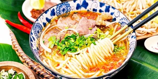 Bún Bò Huế O Mai - Nguyễn Văn Hưởng