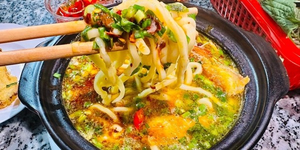 Bánh Canh Cá Lóc Bột Lào - Vinh Hương